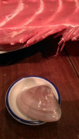 1411479920-1481169184 Tsukiji-築地串じげ備長炭火燒 噱頭十足的鮪中落ち 超大鮪魚一條直接上桌