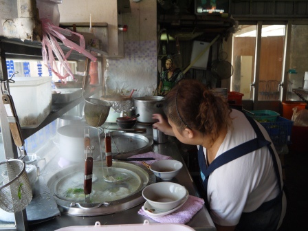 1411867229-3211793572 彰化-孔廟南投意麵 最簡單的料理但讓人回味的味道