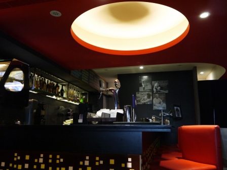 1412004009-2685989091 中壢-班格斯西式餐館 烤雞嫩喔!