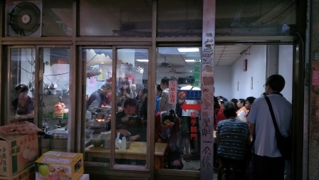 1413019151-3883490875 中壢-忠貞市場無名米干 生意真火