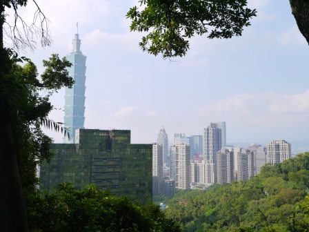 1413642500-3975617536 信義-象山步道 運動兼賞101