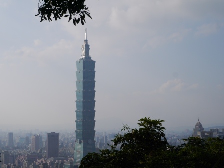 1413642519-2377395078 信義-象山步道 運動兼賞101