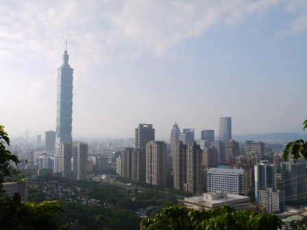 1413642530-3713955469 信義-象山步道 運動兼賞101