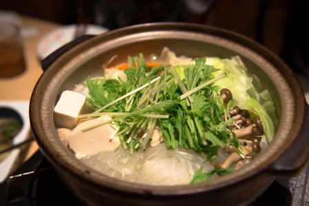 1413901444-3819694253 Fukuoka-黑輪郷土料理 すぎのこ 水炊鍋就是火鍋不是嗎?