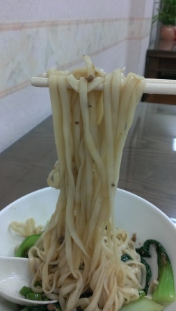 1414677067-467483439 新竹-大東北 高麗菜盒子酥脆好吃