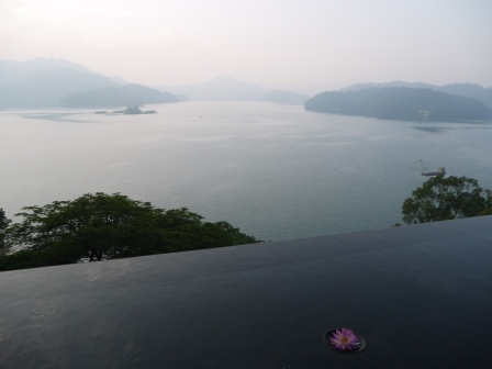 1415536310-2858573133 日月潭-日月潭畔最悠閒的早餐 在涵碧樓享受早餐佐無敵湖景(魚池)