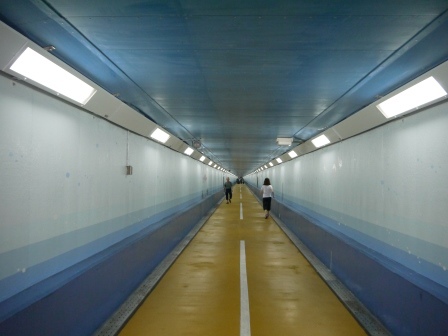 1417190295-1697543020 Mojiko-輕鬆走過關門海峽 地下人行步道