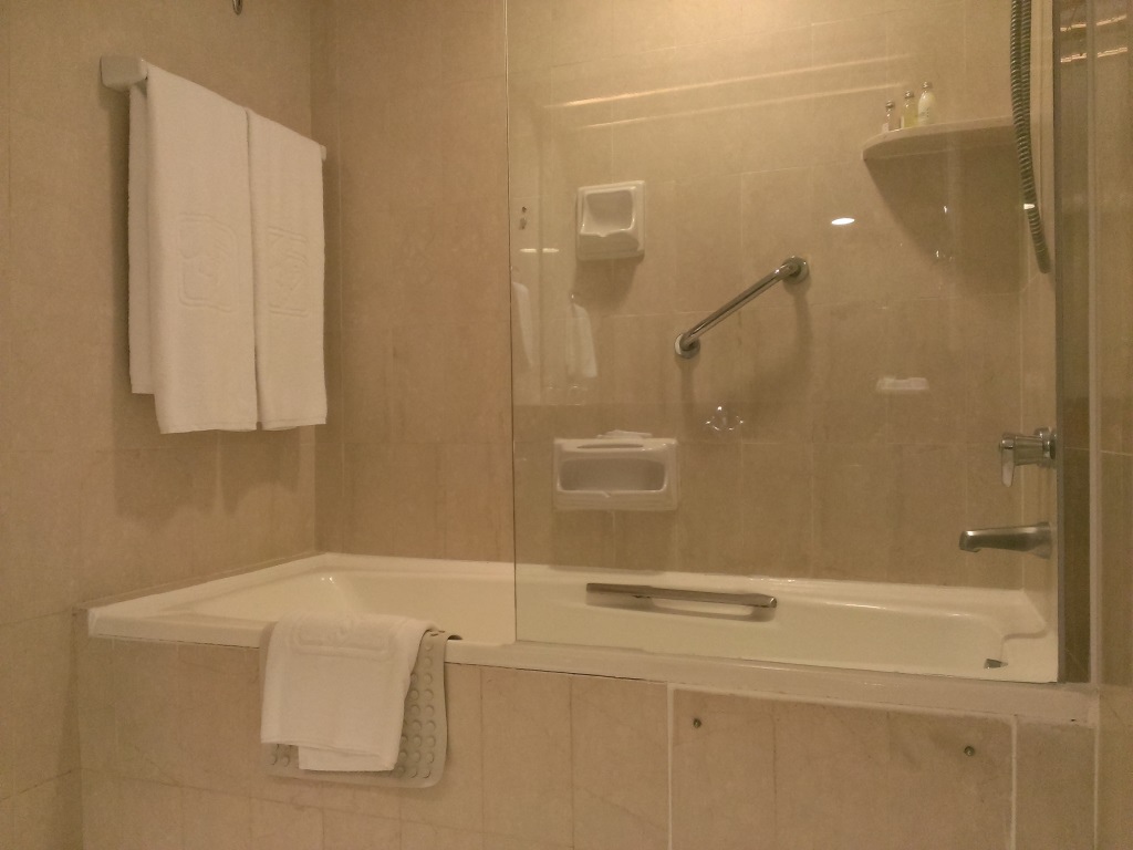 1417445354-2679703564 HK-東方文華旗下的商務怡東酒店 簡單乾淨交通方便