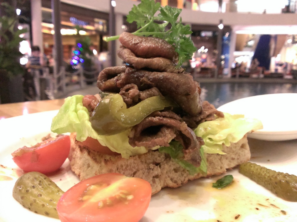 1417621222-562320559 Singapore-Beanstro...原來Coffee Bean也賣餐啊