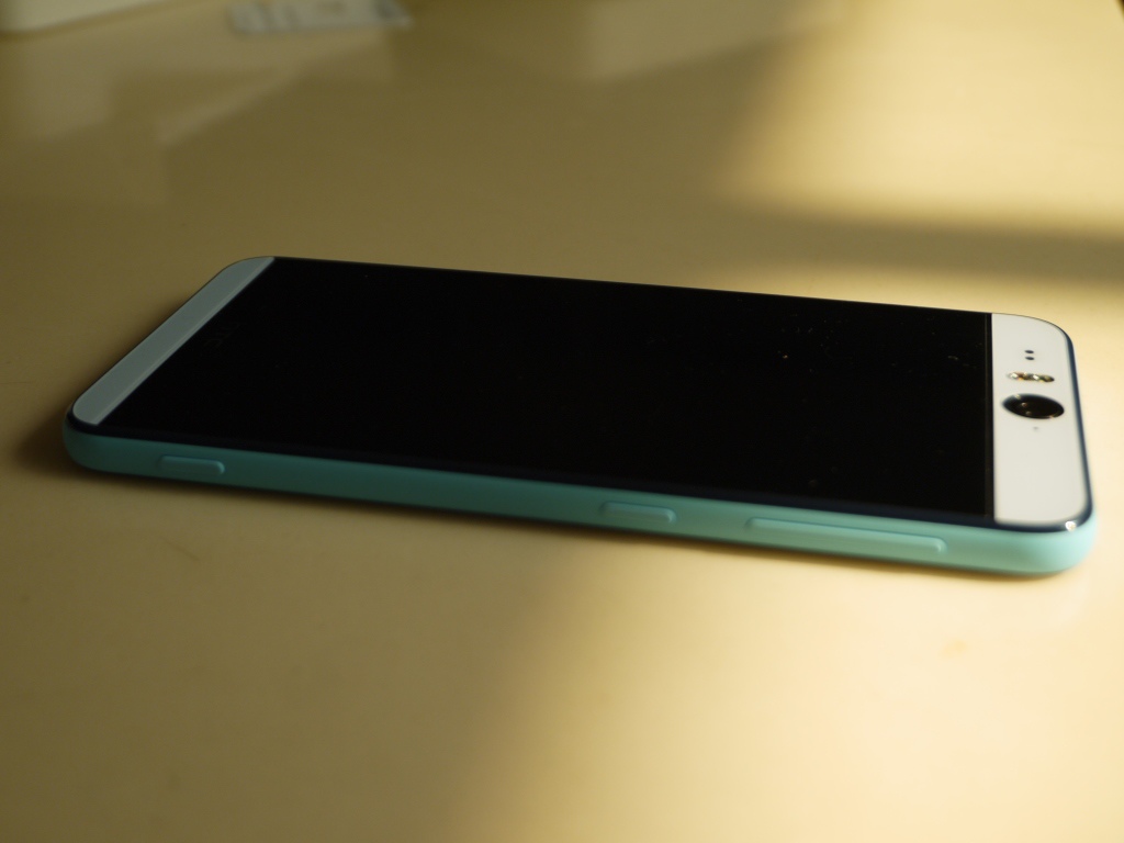 1417965985-1519524630 Desire Eye 正式啟用 兩年一支手機...