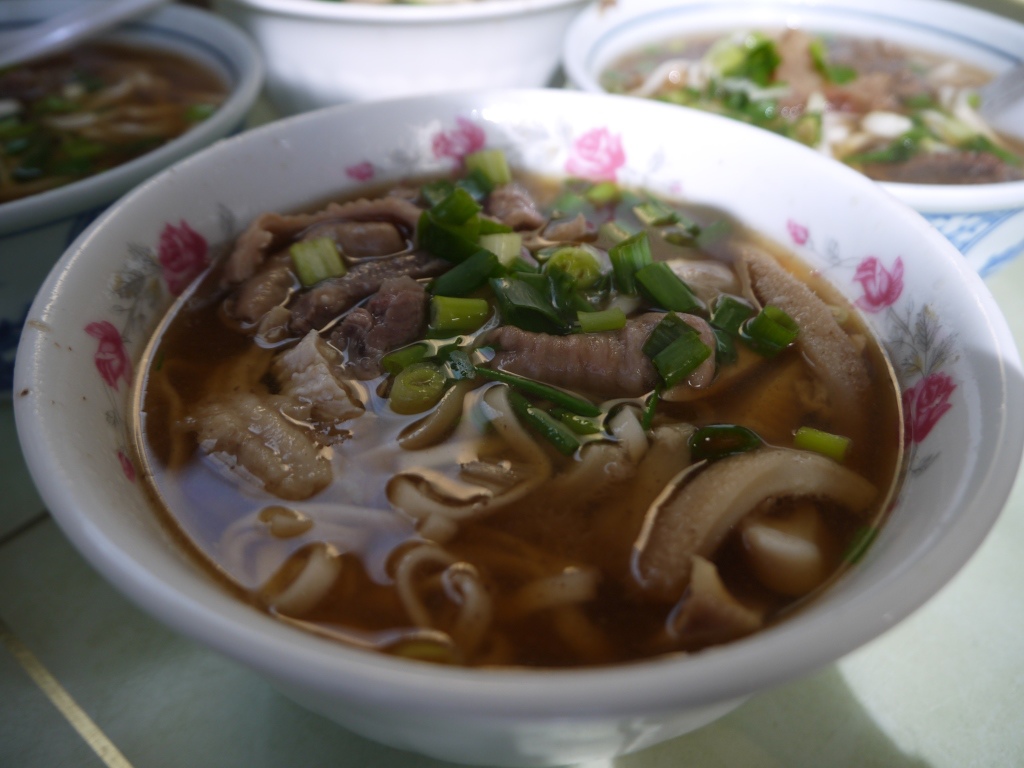 1418026723-196058719 龍潭-龍潭牛肉麵 土黃牛肉