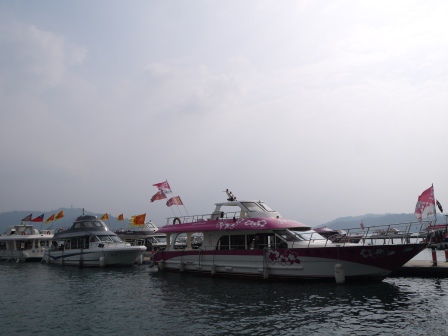 1418353214-3535592981 日月潭-乘船賞日月潭美景 天氣不優依舊美麗(魚池)