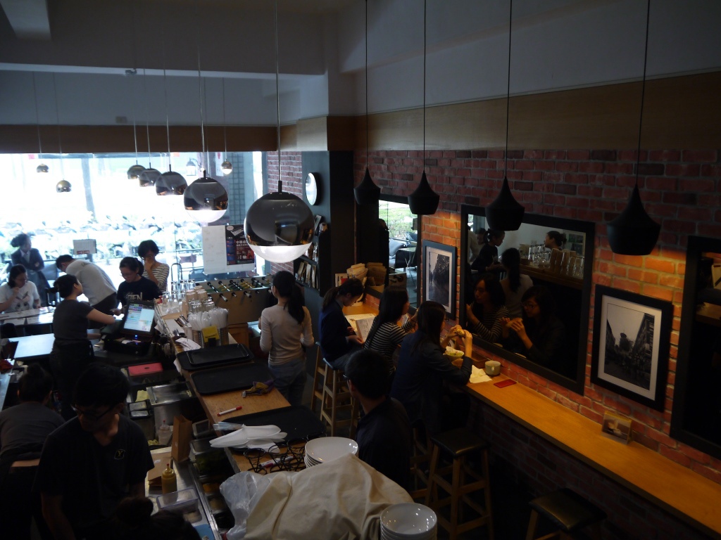 1418453339-939161112 苓雅-Yaletown Bistro 耶魯小鎮 特色加拿大餐廳