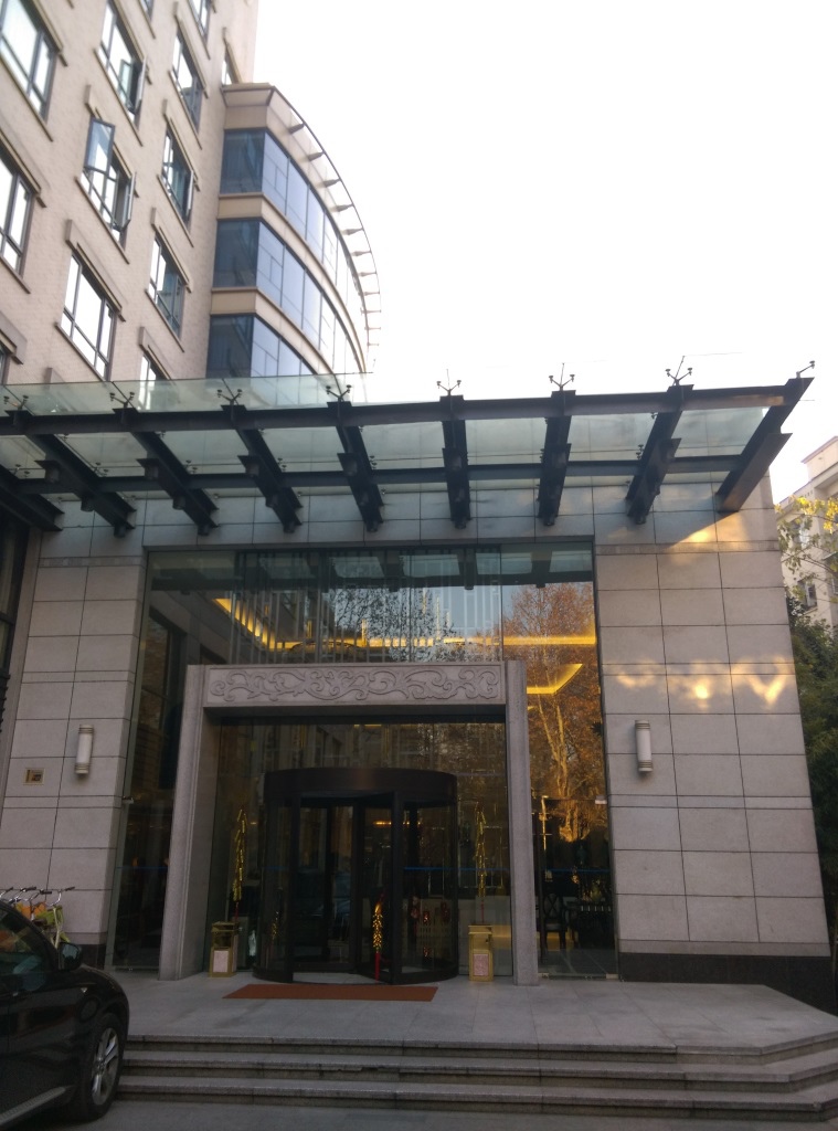 1420642189-4100762223 Hangzhou-五洋假日 西湖邊土豪開的酒店