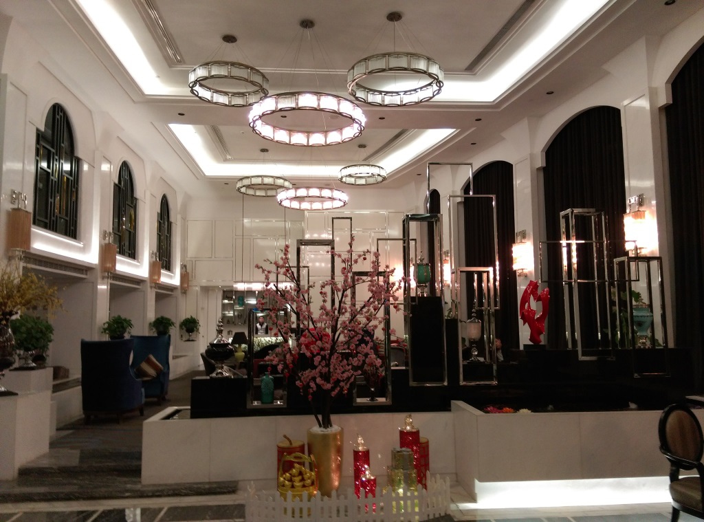 1420642193-3835719444 Hangzhou-五洋假日 西湖邊土豪開的酒店