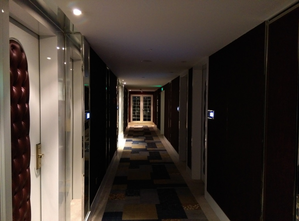 1420642206-1116379161 Hangzhou-五洋假日 西湖邊土豪開的酒店