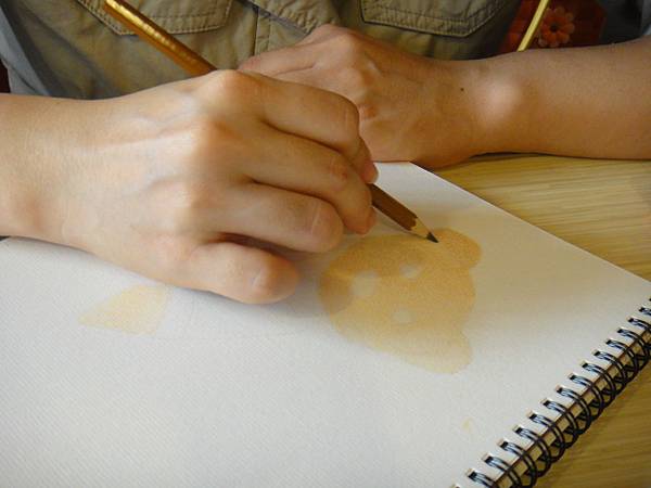 》學生色鉛動物毛戎戎的畫法練習(1)