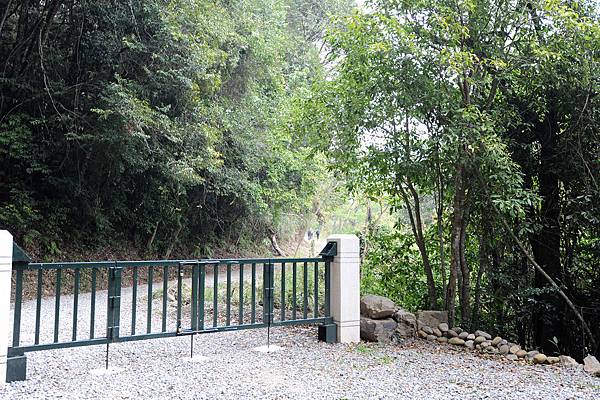 DSC_012.jpg DSC_012.jpg