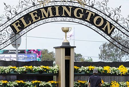 墨爾本盃賽馬節(Melbourne Cup Carnival) 墨爾本盃賽馬節(Melbourne Cup Carnival)