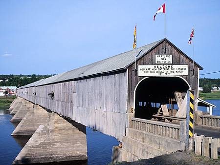 哈特蘭廊橋(Hartland Bridge) 哈特蘭廊橋(Hartland Bridge)