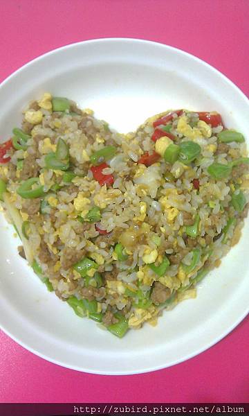 蛋炒飯豬肉菜豆