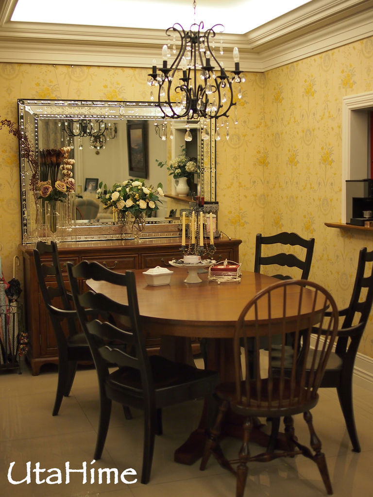 dining73.jpg dining73.jpg