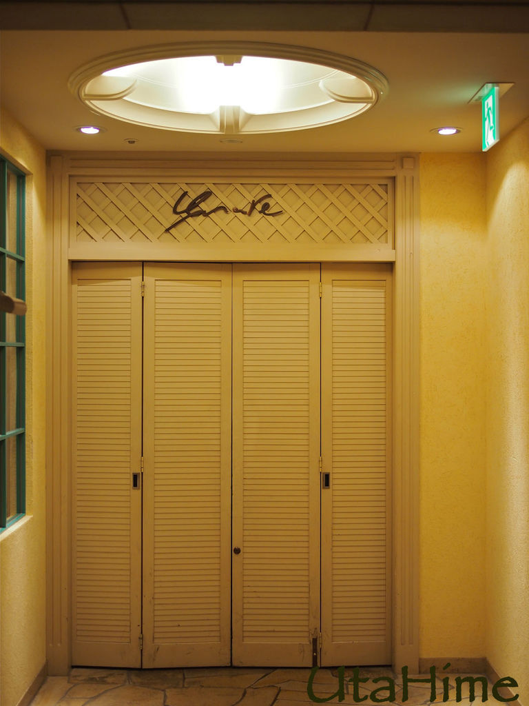 1012-406.jpg 1012-406.jpg