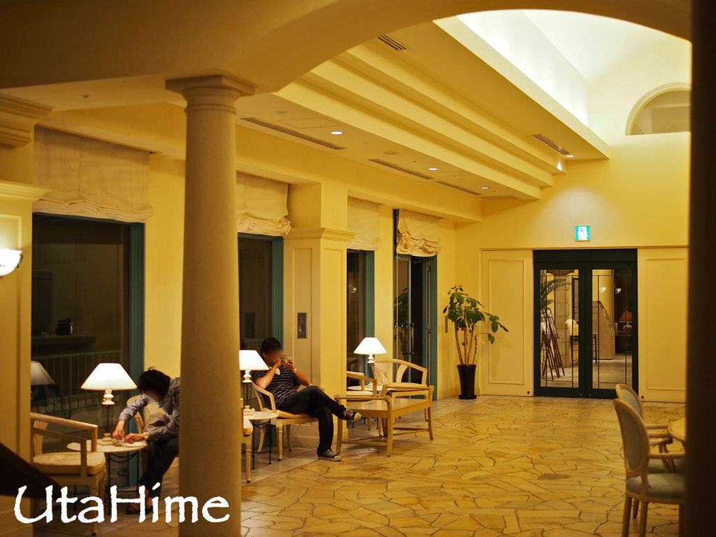 1012-443.jpg 1012-443.jpg