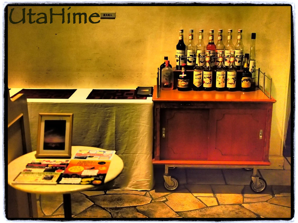 1012-461.jpg 1012-461.jpg