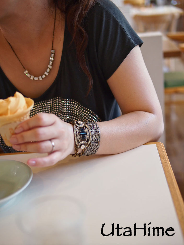 1013-106.jpg 1013-106.jpg