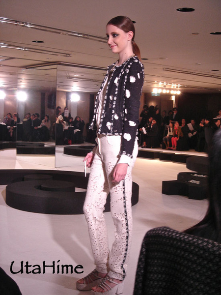 Chanel2011SS16.jpg Chanel2011SS16.jpg