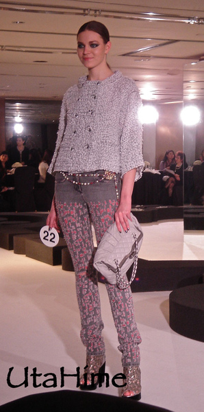 Chanel2011SS39.jpg Chanel2011SS39.jpg