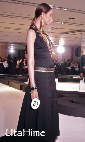 Chanel2011SS51.jpg Chanel2011SS51.jpg