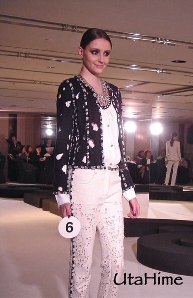 Chanel2011SS17.jpg Chanel2011SS17.jpg