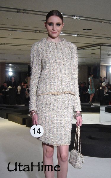 Chanel2011SS27.jpg Chanel2011SS27.jpg