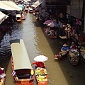 Damnoen Saduak Floating Market 0