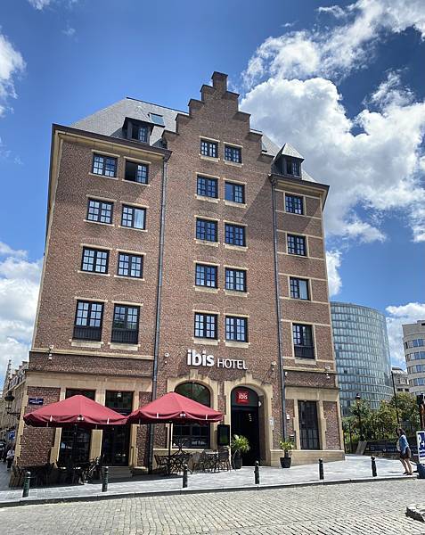 2024掰咖登歐陸—荷比德自由行 布魯塞爾飯店-地點超好的