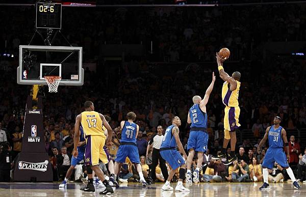Kobe04 Kobe04