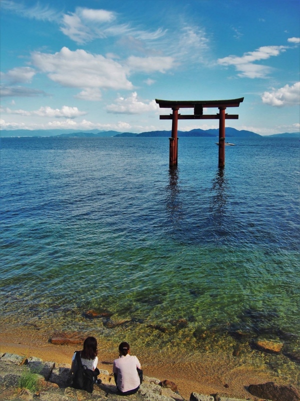 滋賀琵琶湖的盛夏 Day4 醒井可愛的梅花藻 賤岳搭纜車賞湖景 琵琶湖的湖水浴場戲水去 白鬚神社的湖中鳥居 湯元館月心之湯好享受 滋賀琵琶湖的盛夏 Day4 醒井可愛的梅花藻 賤岳搭纜車賞湖景 琵琶湖的湖水浴場戲水去 白鬚神社的湖中鳥居 湯元館月心之湯好享受