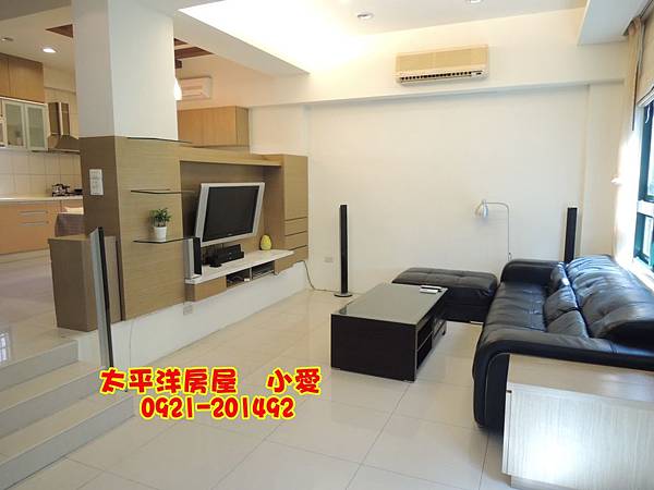 中正西路朝南大面寬美墅~售1398萬~買房賣屋請指名太屋小愛0921-201492 中正西路朝南大面寬美墅~售1398萬~買房賣屋請指名太屋小愛0921-201492