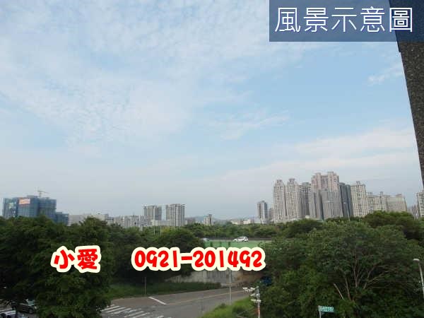 嘉仁街臨路優質透天住店~才1788萬出價談~竹北房屋買賣請指名台慶洪愛筑(小愛)0921-201492