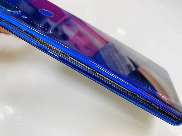 HUAWEI nova 3電池膨脹