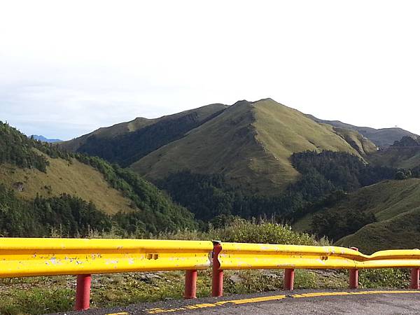 沿路上風景好美