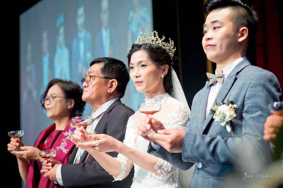 台鋁晶綺盛宴珊瑚廳｜錦繡廳 婚攝~佳川&瀚以結婚