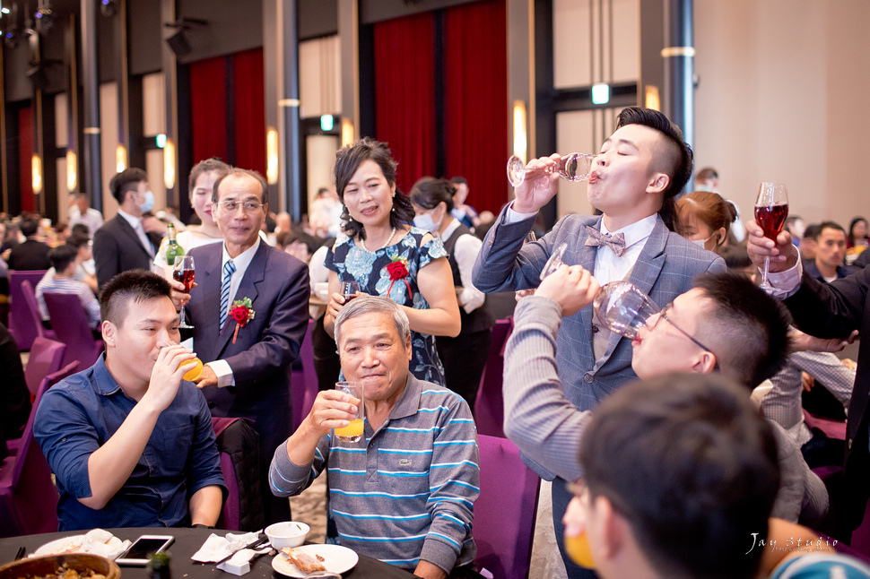 台鋁晶綺盛宴珊瑚廳｜錦繡廳 婚攝~佳川&瀚以結婚