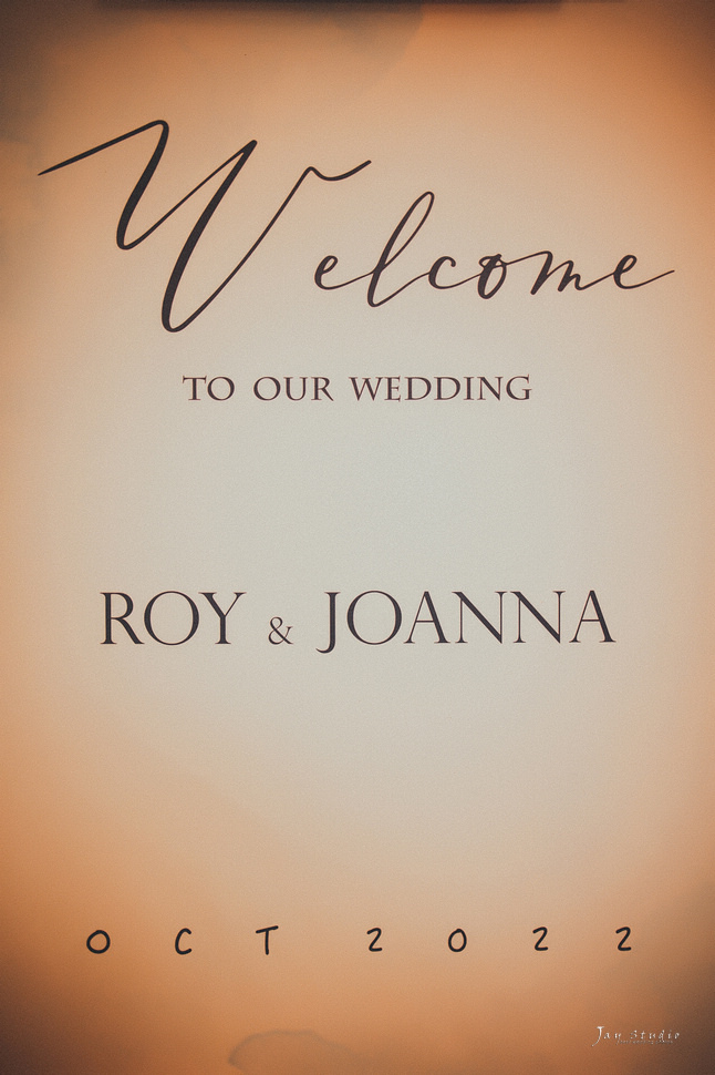 高雄漢來巨蛋  婚攝~ Roy & Joanna Weddi