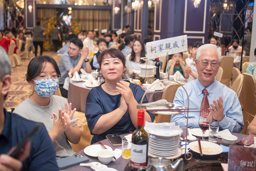 富苑喜宴會館~婚禮攝影~立人&雨澄定結婚