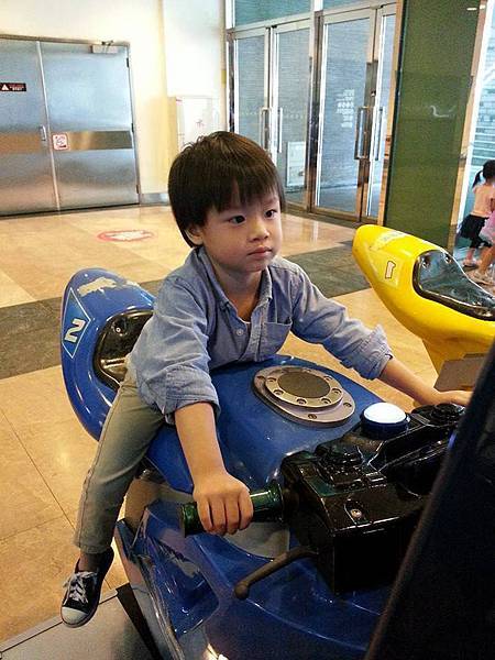 10502008_394065314128927_2253138505944842381_n