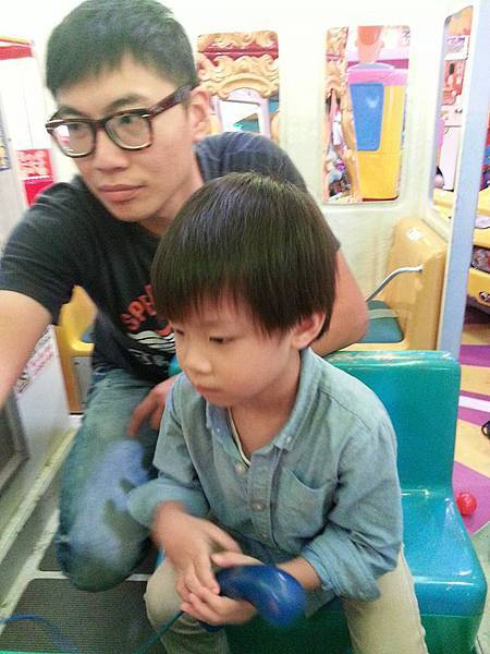 11350415_394065687462223_6550683895801458911_n