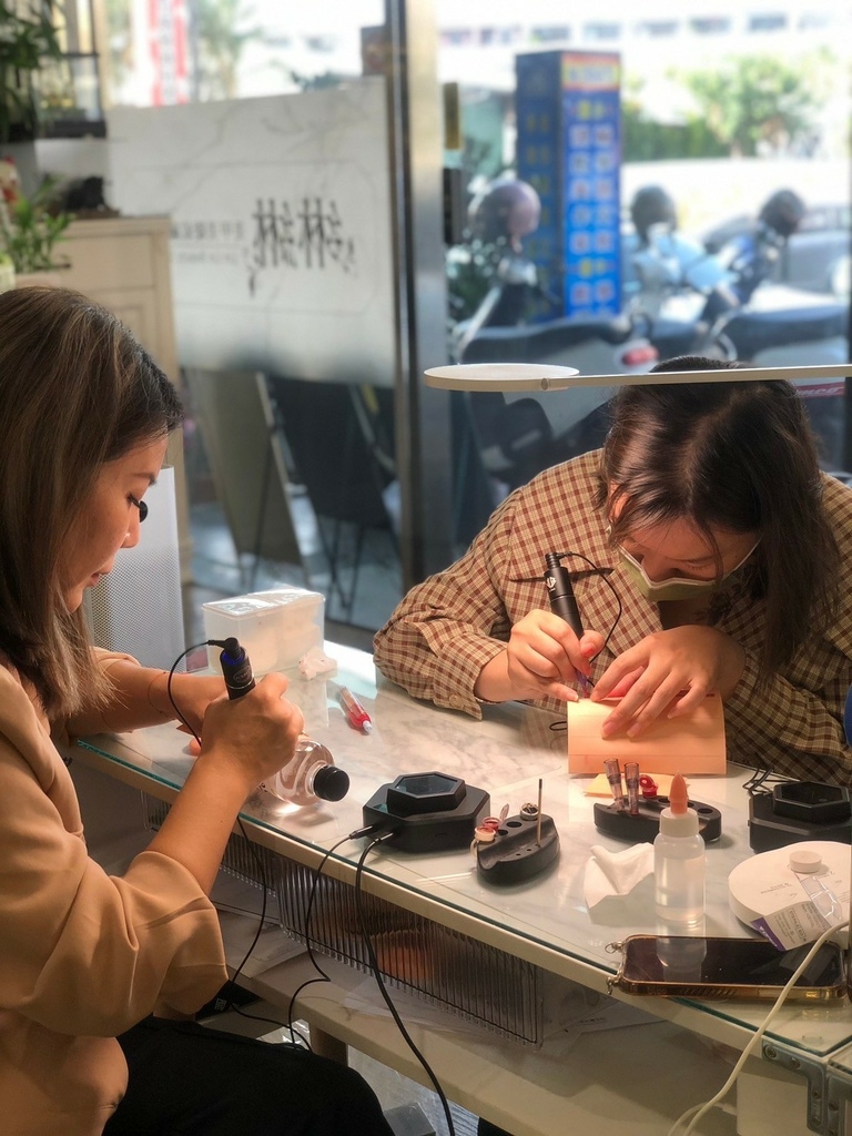 【台南霧唇教學推薦】綝綝紋繡學院一對一課程│閨蜜變身霧唇師！